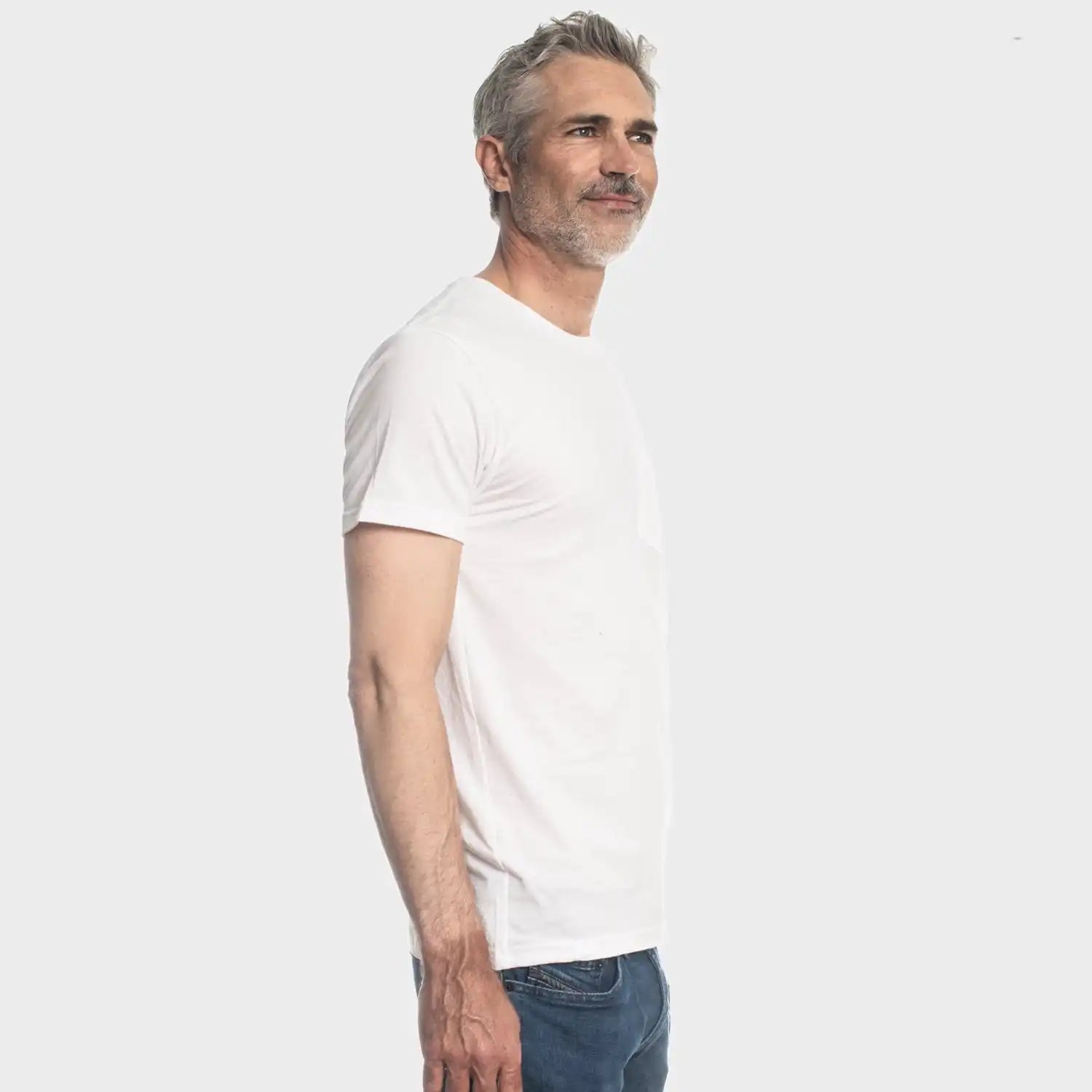 trueclassicteesclub.com