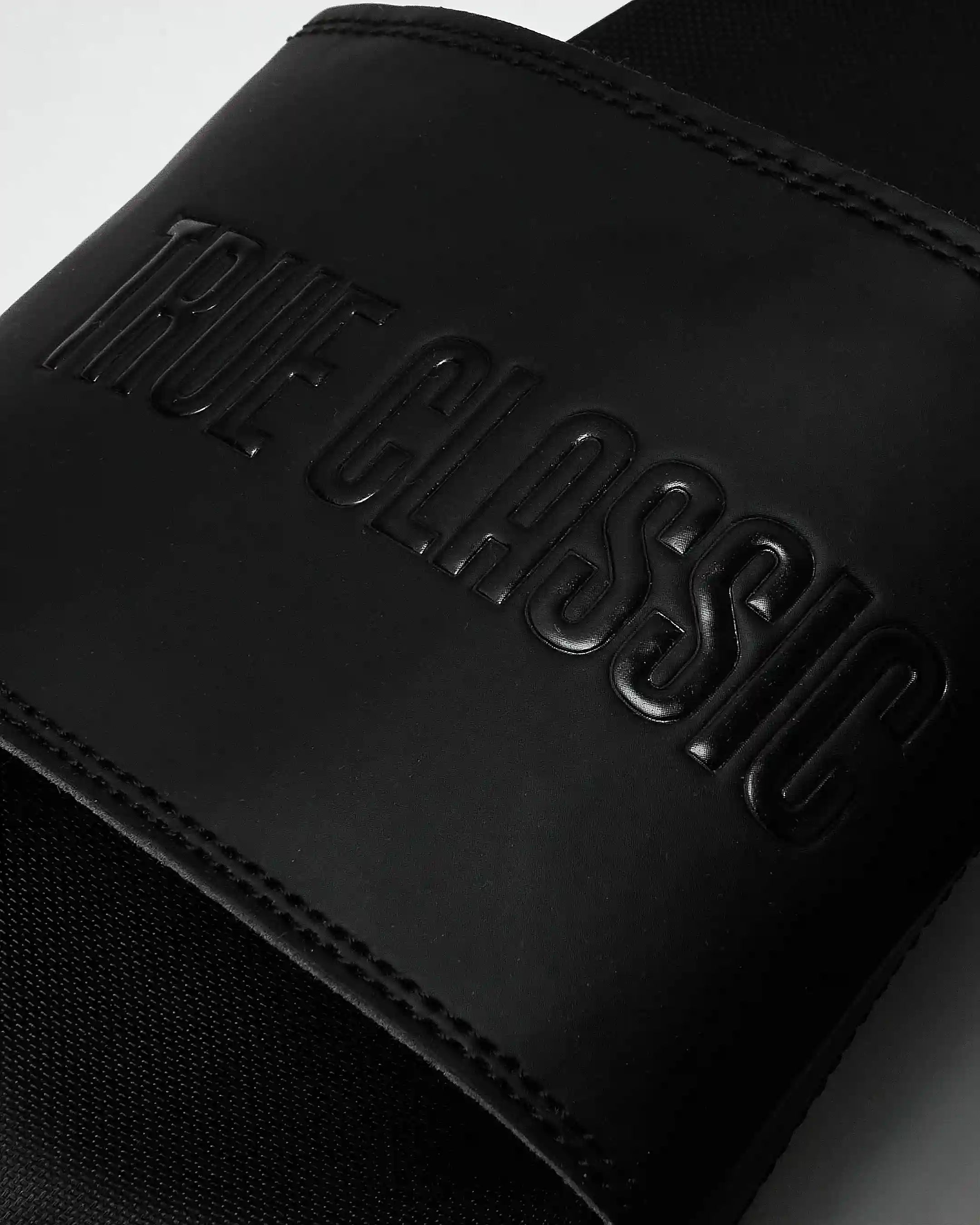 trueclassicteesclub.com